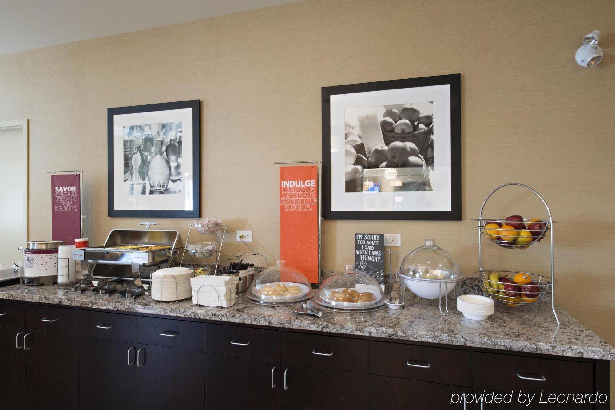 Hampton Inn Saskatoon South Extérieur photo